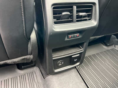 2022 Ford Edge, $29995. Photo 7