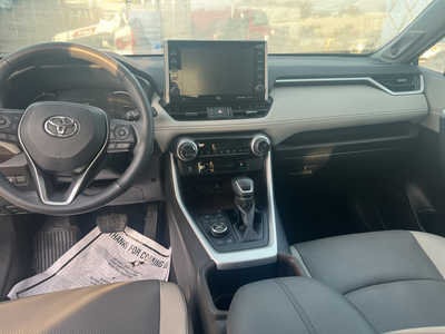 2022 Toyota RAV4, $31000. Photo 8