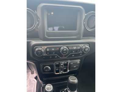 2022 Jeep Gladiator, $29500. Photo 10