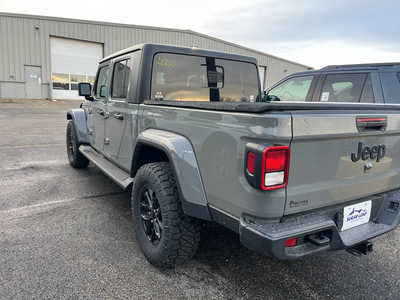 2022 Jeep Gladiator, $30000. Photo 4