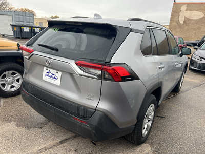 2020 Toyota RAV4, $22000. Photo 3
