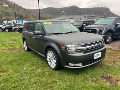 2019 Ford Flex, $19500. Photo 2