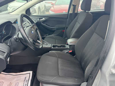 2015 Ford Focus, $9500. Photo 6