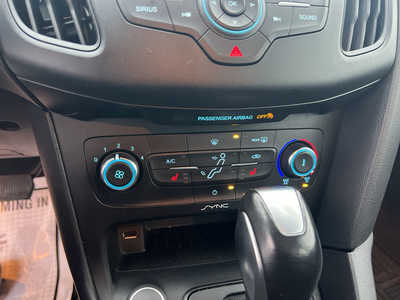 2015 Ford Focus, $9500. Photo 8