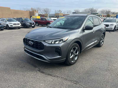 2024 Ford Escape, $20995. Photo 2
