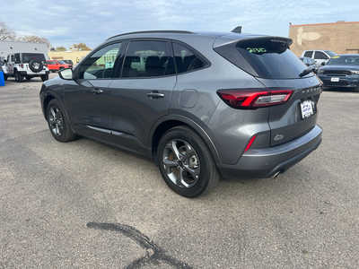 2024 Ford Escape, $20995. Photo 3