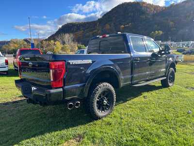 2022 Ford F250 Crew Cab, $70000. Photo 3
