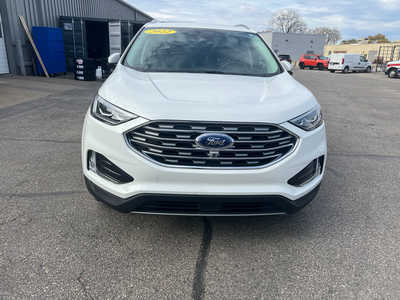 2022 Ford Edge, $28500. Photo 2