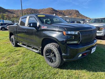 2019 Chevrolet 1500 Crew Cab, $41500. Photo 2