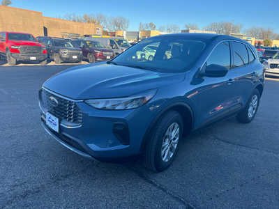 2024 Ford Escape, $25998. Photo 2