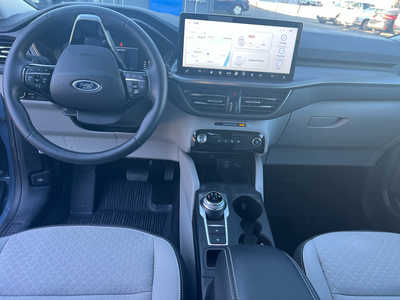 2024 Ford Escape, $25998. Photo 8