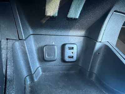 2016 Chevrolet Volt, $13000. Photo 10