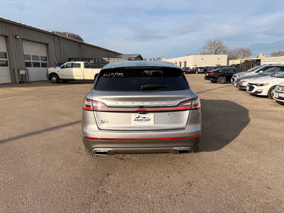 2020 Lincoln Nautilus, $30000. Photo 4