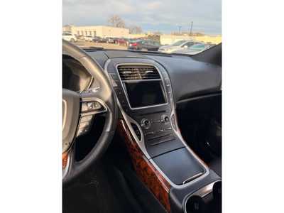 2020 Lincoln Nautilus, $30000. Photo 5