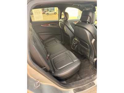 2020 Lincoln Nautilus, $30000. Photo 6