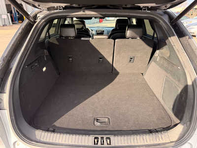 2020 Lincoln Nautilus, $30000. Photo 9