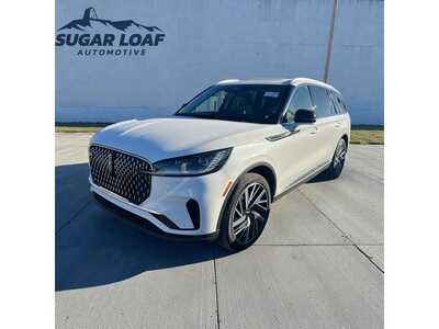 2025 Lincoln Aviator, $62995. Photo 10