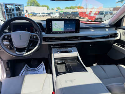 2025 Lincoln Aviator, $55995. Photo 11