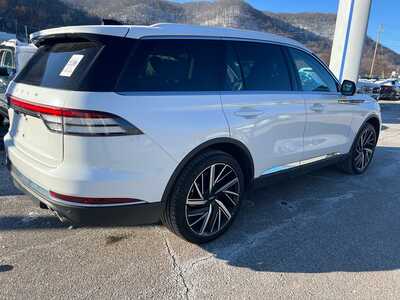 2025 Lincoln Aviator, $62995. Photo 4