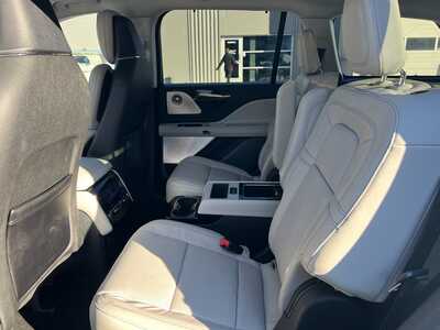 2025 Lincoln Aviator, $62995. Photo 7