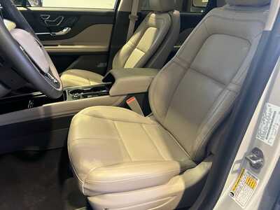 2024 Lincoln Corsair, $35495. Photo 5