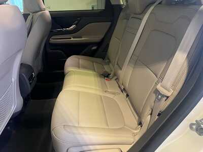2024 Lincoln Corsair, $35495. Photo 6