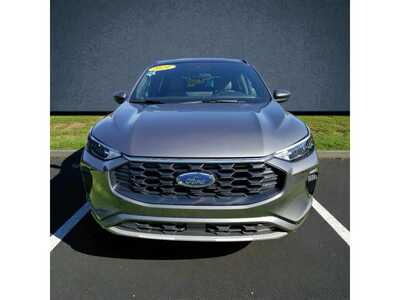 2024 Ford Escape, $24000. Photo 5