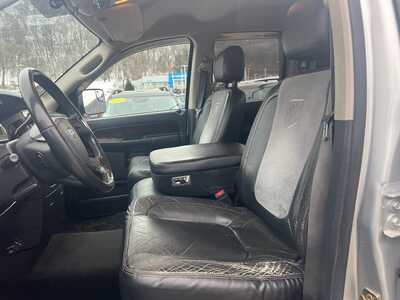 2004 Dodge Pickup Ext Cab, $24995. Photo 5