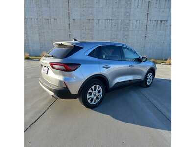 2023 Ford Escape, $20695. Photo 2