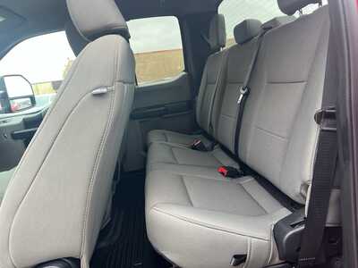 2021 Ford F250 Ext Cab, $37495. Photo 6