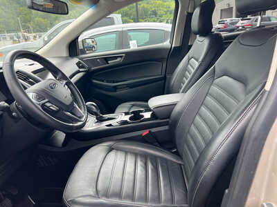 2017 Ford Edge, $14995. Photo 5