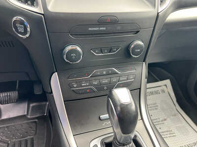 2017 Ford Edge, $14995. Photo 9