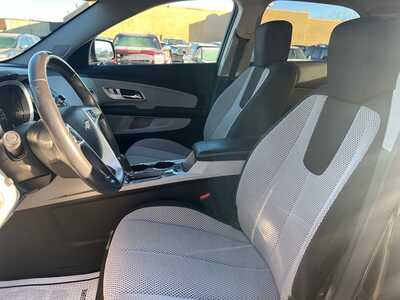 2017 Chevrolet Equinox, $10995. Photo 5