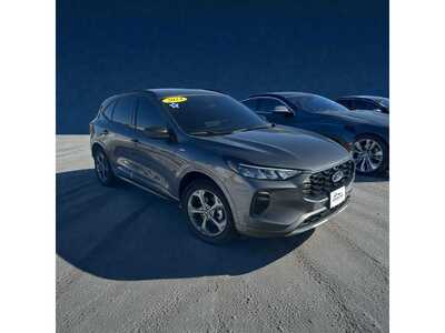 2024 Ford Escape, $21795. Photo 2