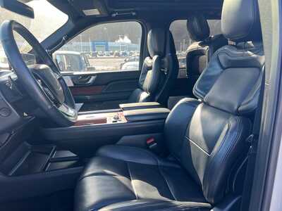 2024 Lincoln Navigator, $75995. Photo 5