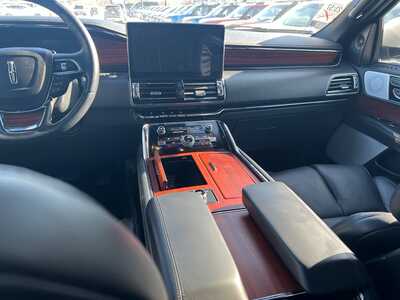 2024 Lincoln Navigator, $75995. Photo 8