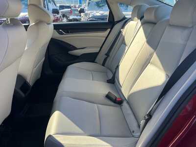 2018 Honda Accord, $21000. Photo 6