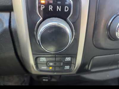 2015 RAM 1500 Crew Cab, $14500. Photo 5