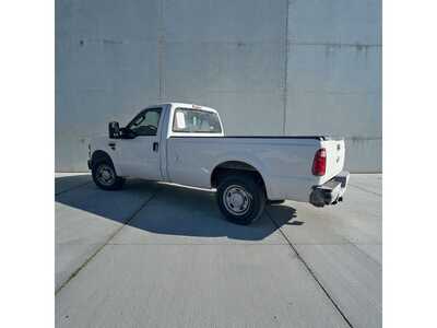 2010 Ford F250 Reg Cab, $9000. Photo 2