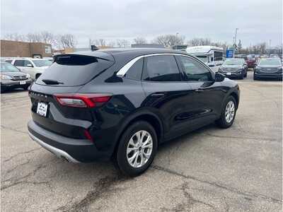 2024 Ford Escape, $20995. Photo 3