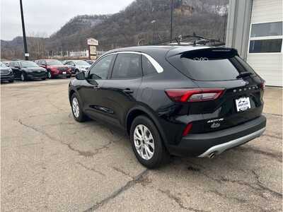 2024 Ford Escape, $20995. Photo 4