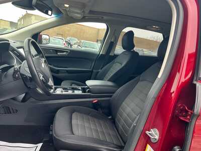2019 Ford Edge, $17000. Photo 5
