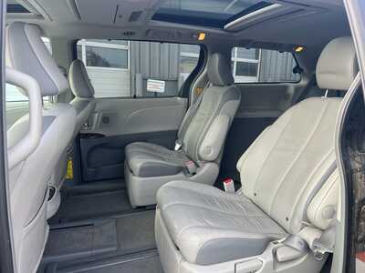 2011 Toyota Sienna, $15995. Photo 6