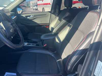 2024 Ford Escape, $21795. Photo 4
