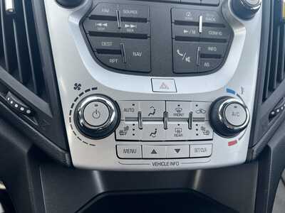 2017 Chevrolet Equinox, $13500. Photo 11