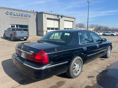 2005 Mercury Grand Marquis, $5998. Photo 3