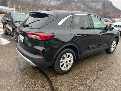 2024 Ford Escape, $20995. Photo 3