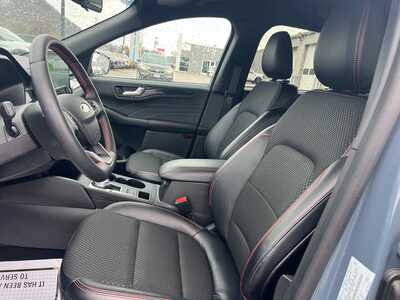 2024 Ford Escape, $22995. Photo 5