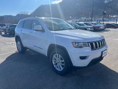 2017 Jeep Grand Cherokee, $13500. Photo 2