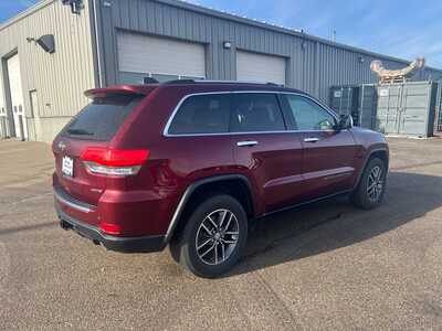 2018 Jeep Grand Cherokee, $12000. Photo 3